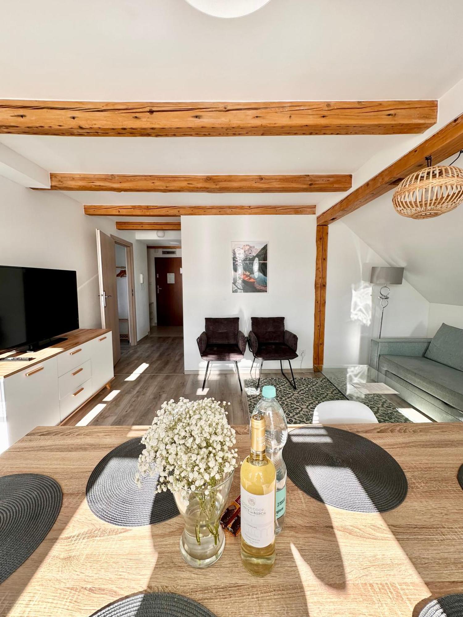 Klimatyczny Apartament Nr 8 Z Widokiem Na Gory Sowie Белява Экстерьер фото