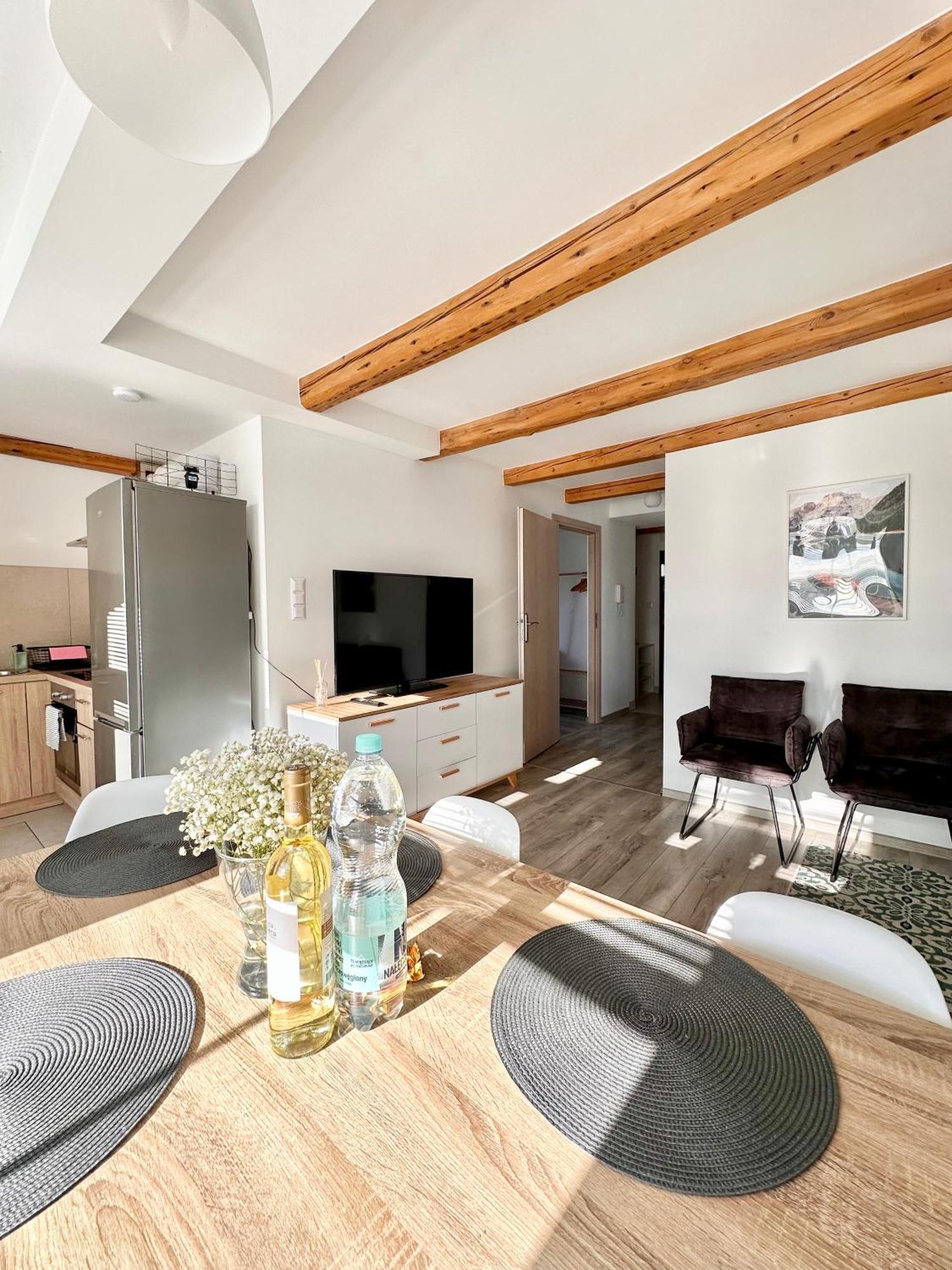 Klimatyczny Apartament Nr 8 Z Widokiem Na Gory Sowie Белява Экстерьер фото
