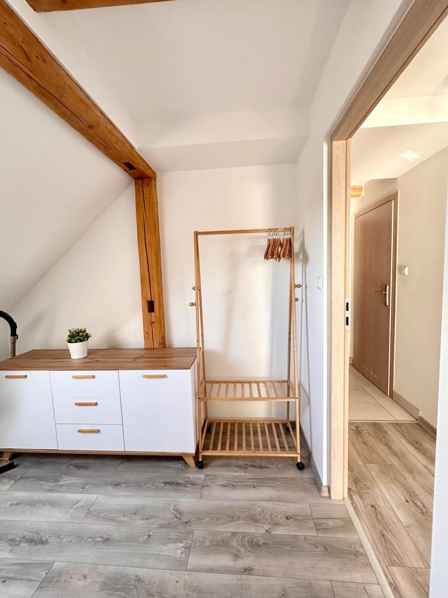 Klimatyczny Apartament Nr 8 Z Widokiem Na Gory Sowie Белява Экстерьер фото
